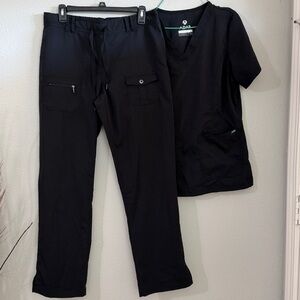 ADAR Black Scrub Set with Pockets size M